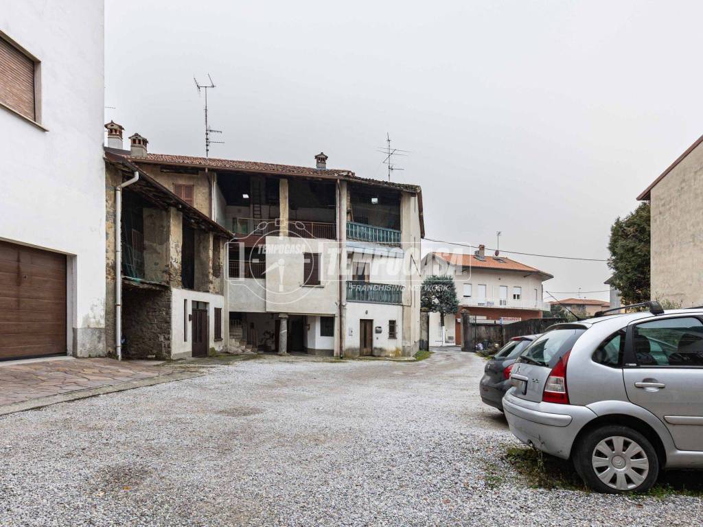 Casa indipendente a Oggiono in Via Giuseppe Parini 28 - Foto 3