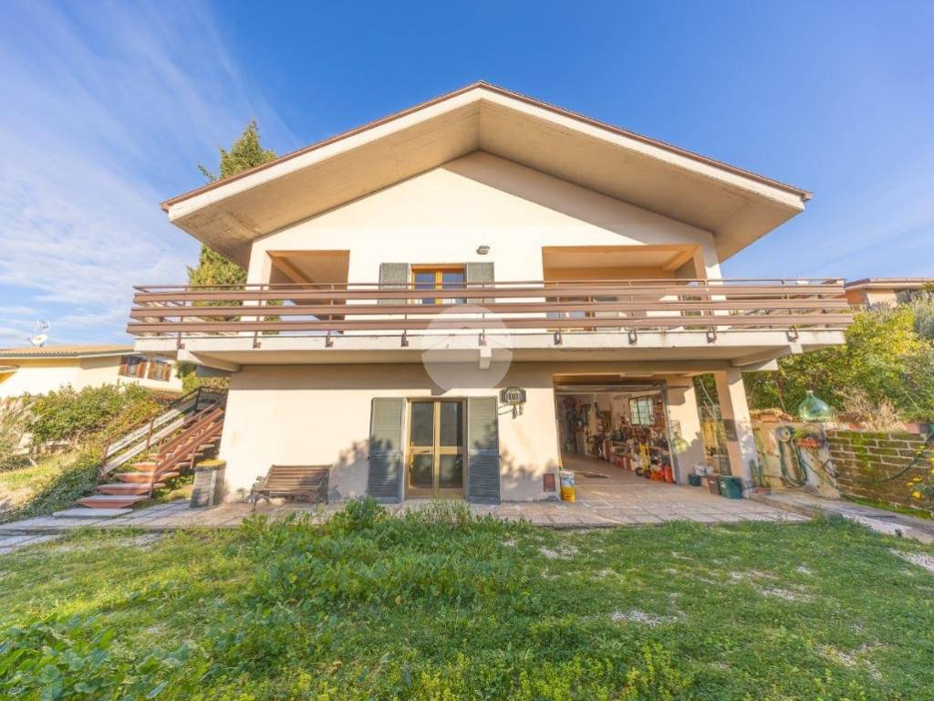 Villa a Guidonia montecelio in Via Monte Bianco, 195 - Foto 5