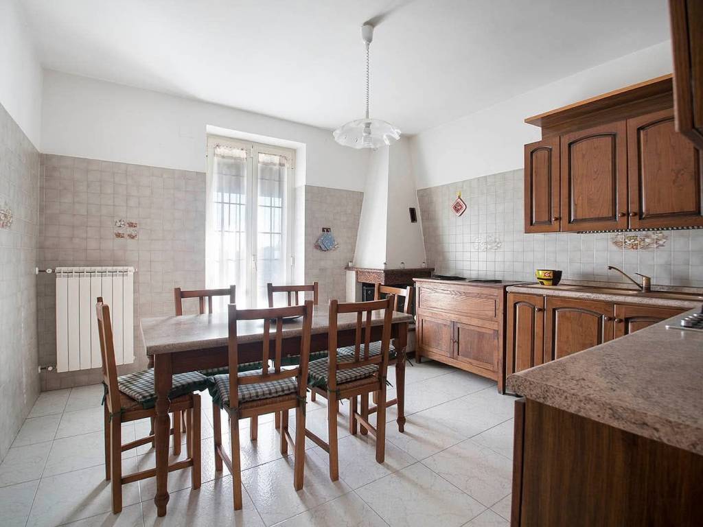 Villa a Caprarola in Località Cucciale - Foto 5