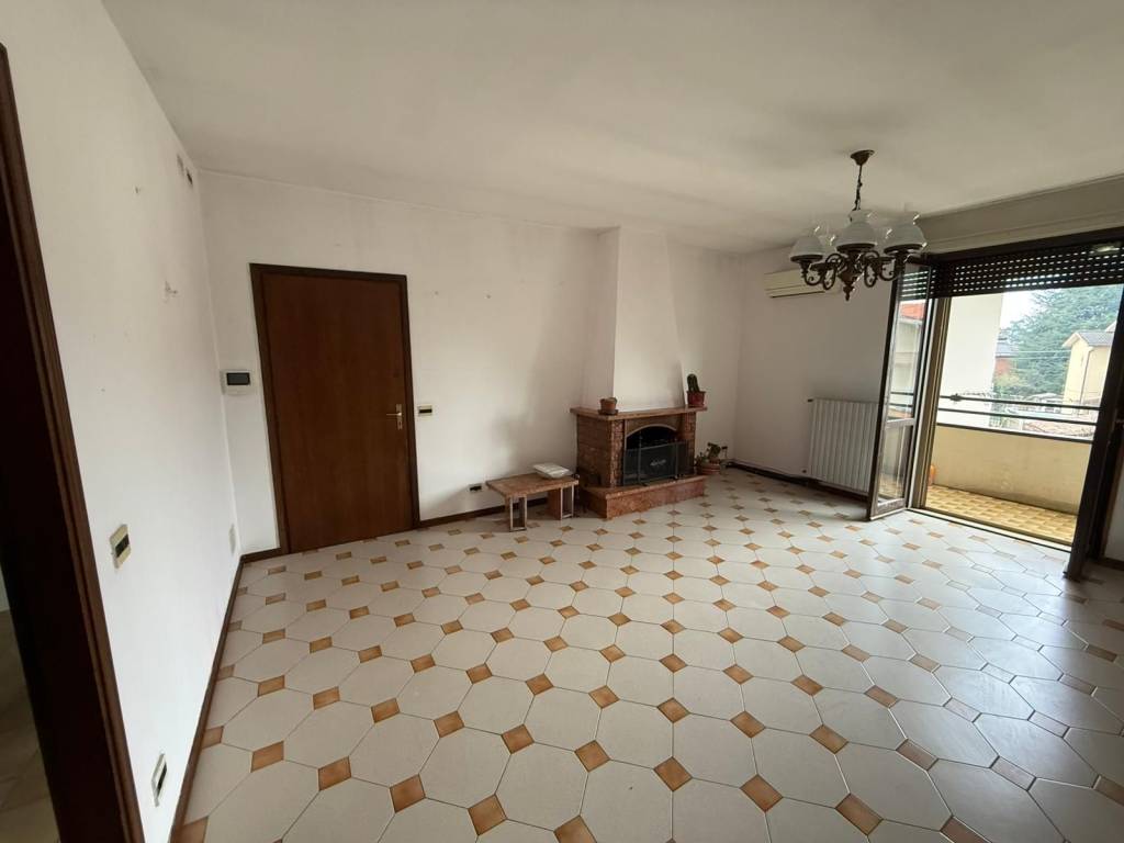Appartamento a Crema in Via Dosso Morone - Foto 2