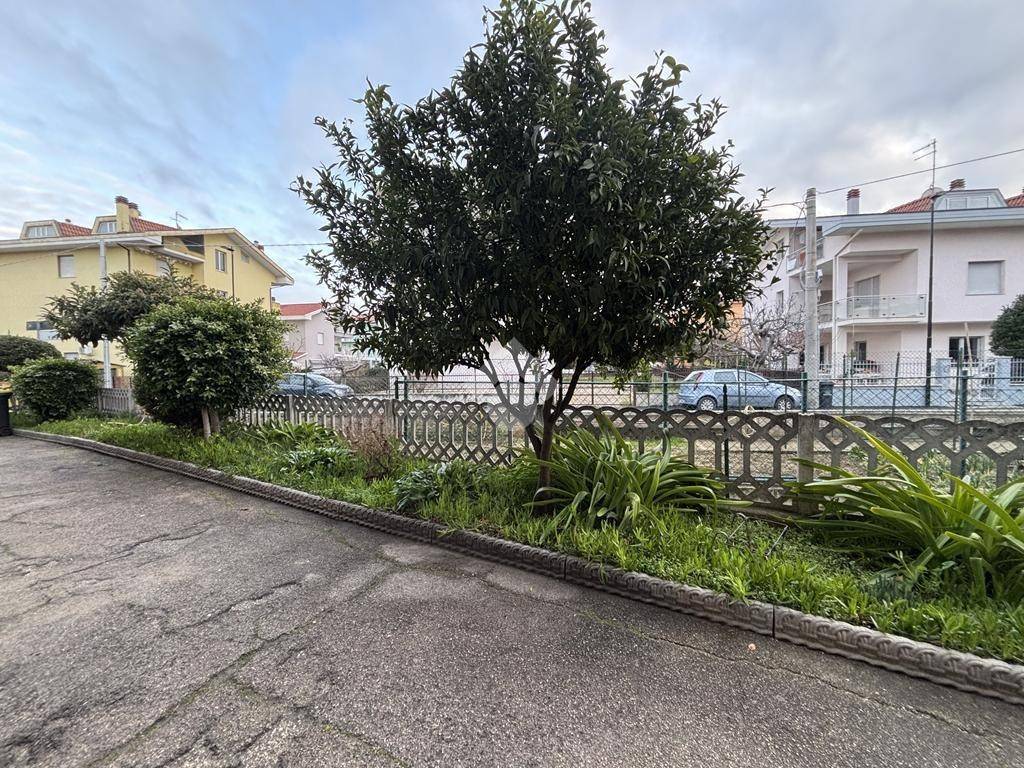 Appartamento a Pineto in Via Rapisardi, 7 - Foto 3