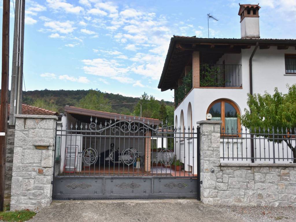 Villa a Savogna d'isonzo in Piazza Indipendenza, 3 - Foto 4