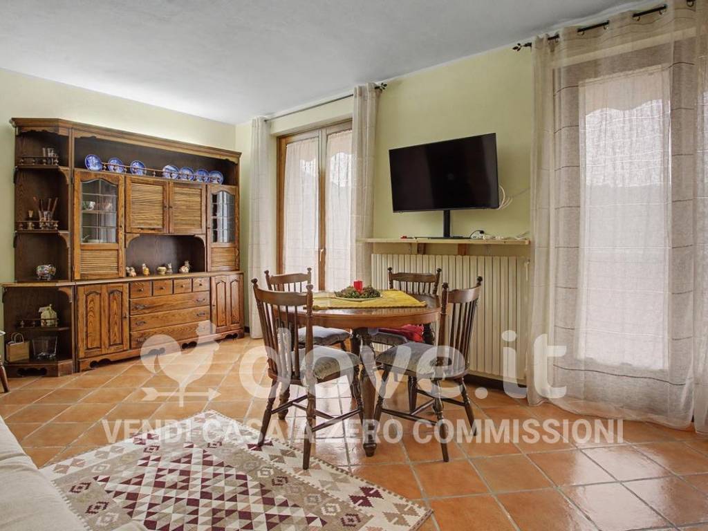 Appartamento a Luino in Via Gorizia, 25 - Foto 5