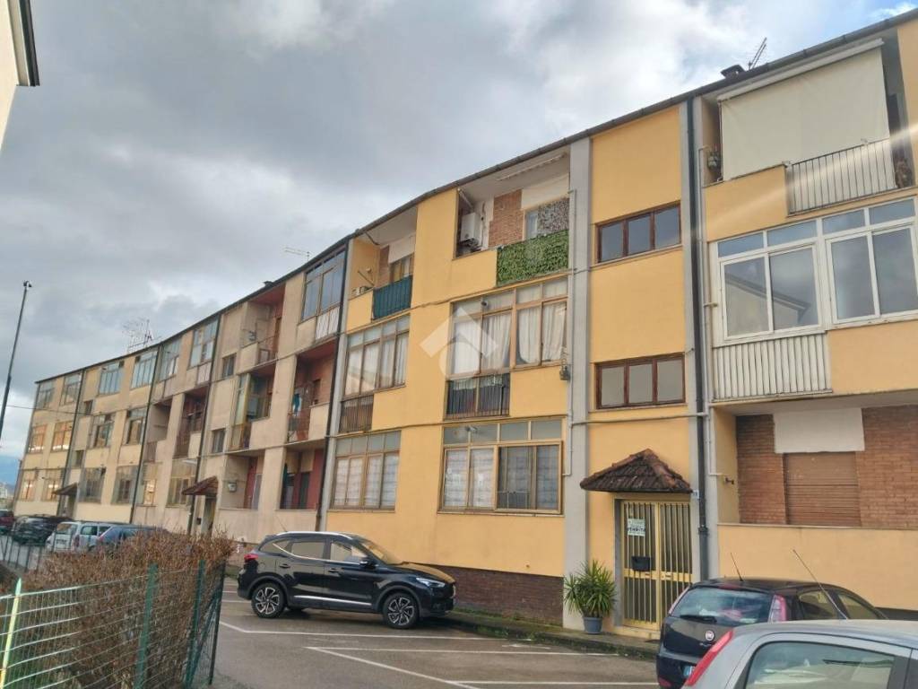 Appartamento a Avellino in Via Umberto Zanotti Bianco, 19 - Foto 2