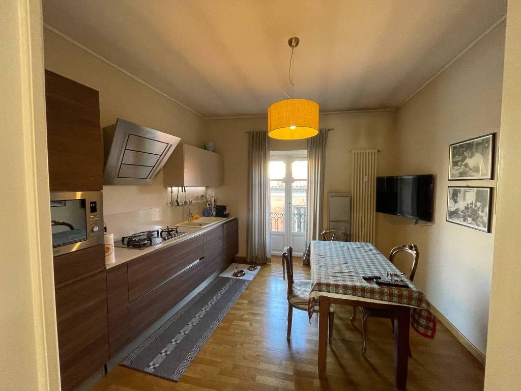 Appartamento a Chieri in Via Vittorio Emanuele II - Foto 4