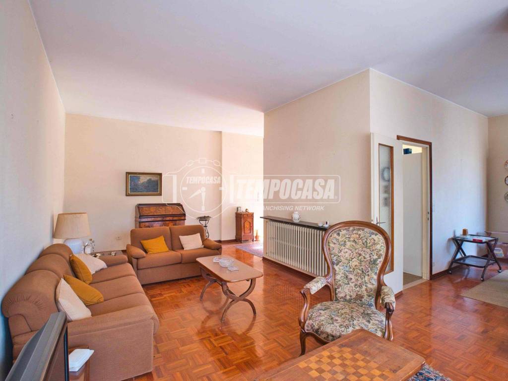 Villa a Borgolavezzaro in Via Guglielmo Marconi - Foto 5