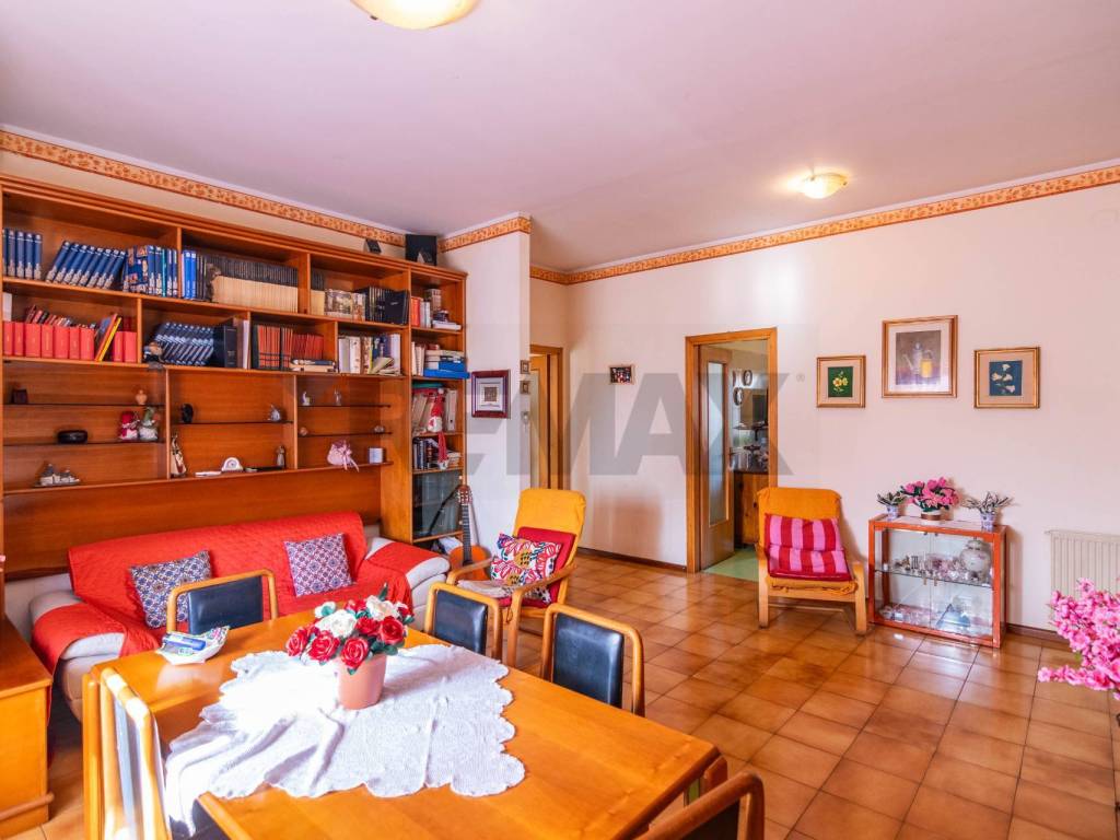 Appartamento a Mascalucia in Via Tremestieri, 15 - Foto 2