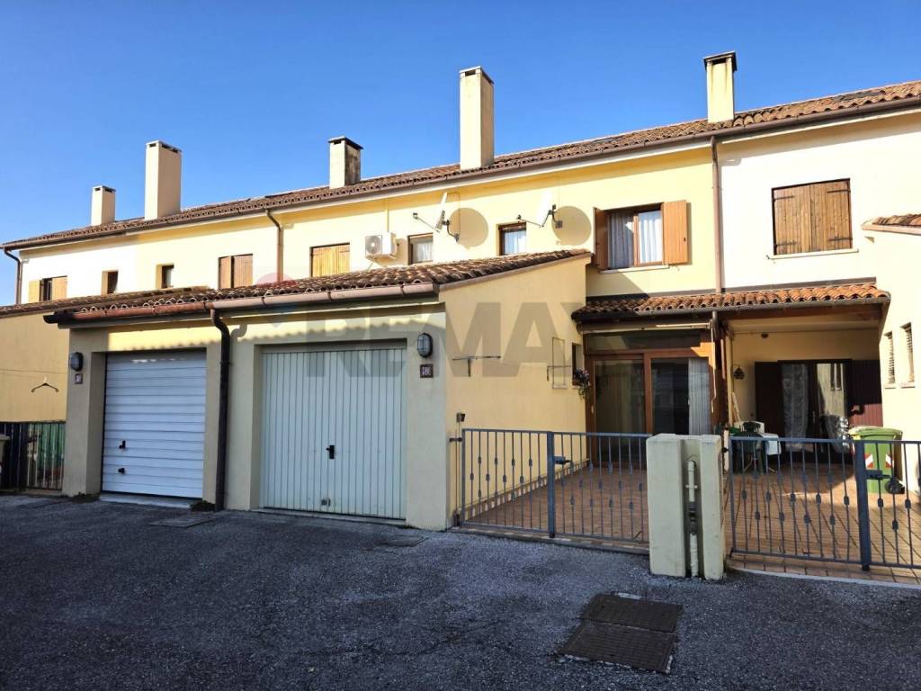 Appartamento a Valdobbiadene in Via Delle Corne, 13 - Foto 2