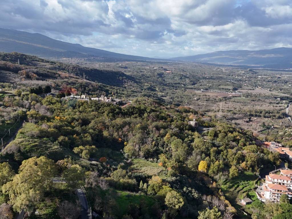Terreno a Castiglione di sicilia in via marconi - Foto 5