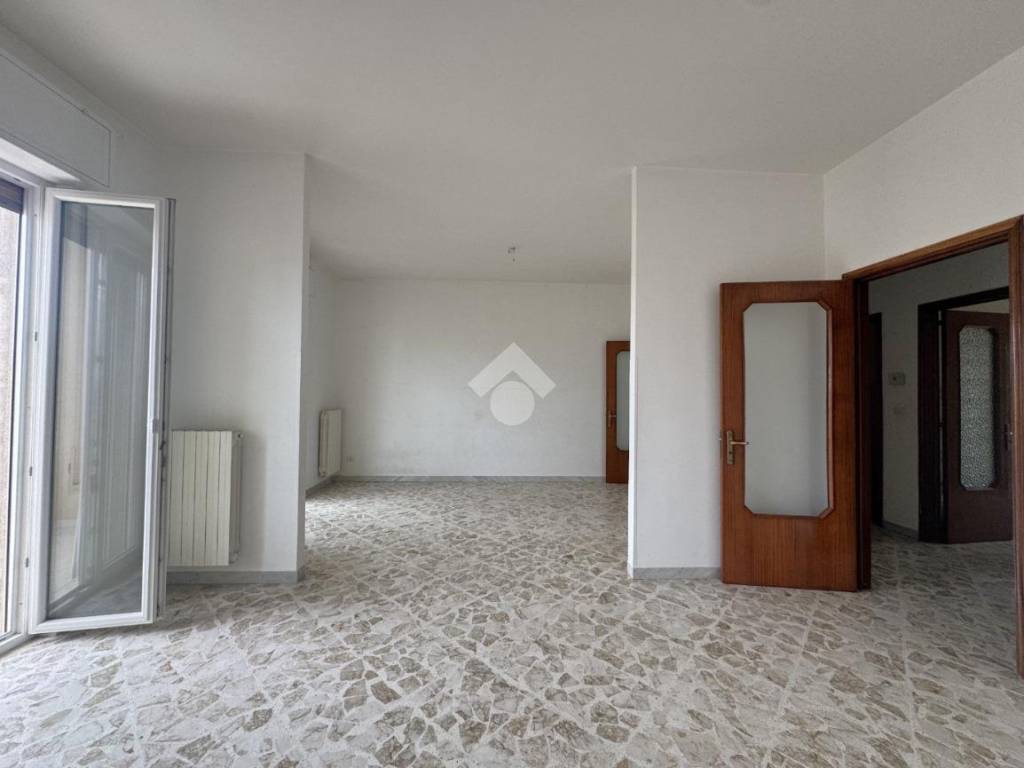 Appartamento a Bari in Via modugno-palese, 100 - Foto 2