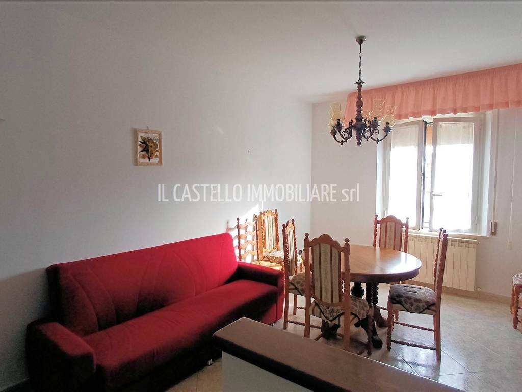 Appartamento a Chiusi in piazza Dante, 6 - Foto 2