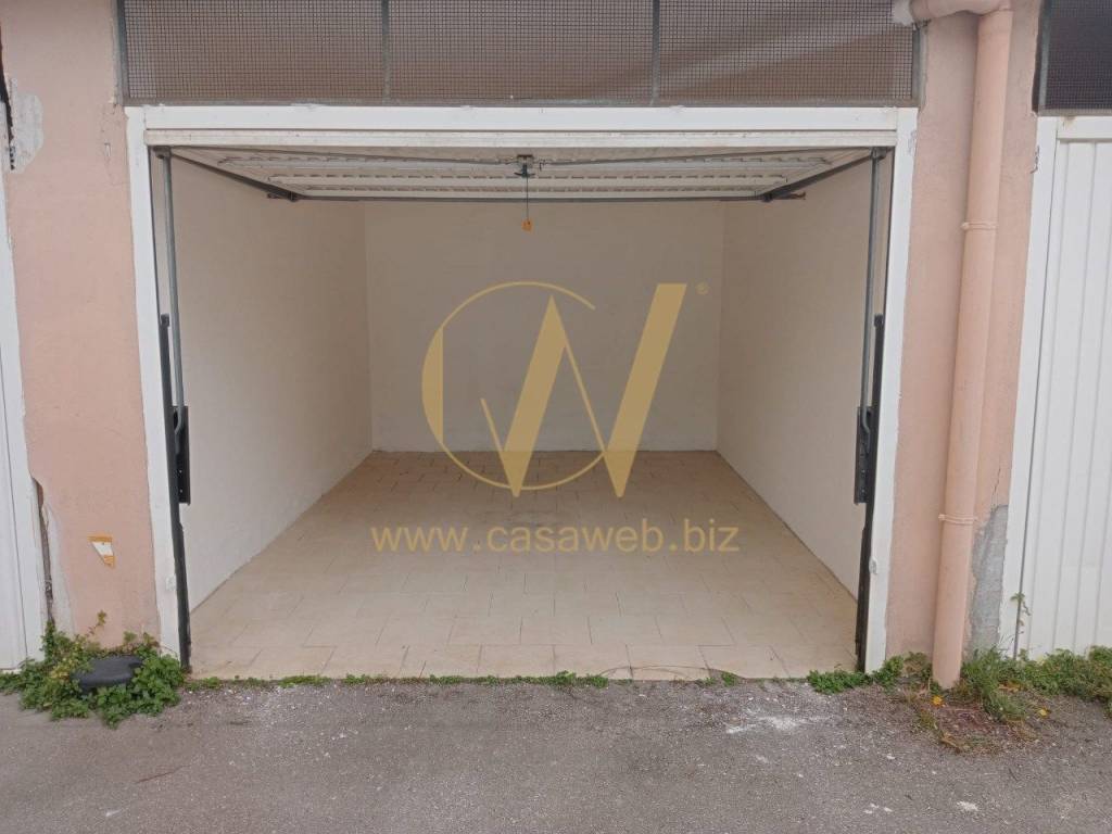 Box / garage a Caserta in Via Roosevelt - Foto 5