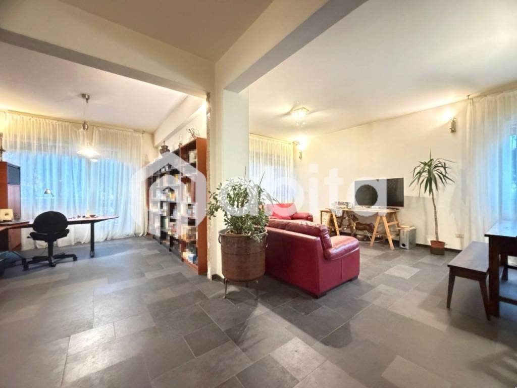 Appartamento a Montevarchi in Viale Diaz - Foto 4