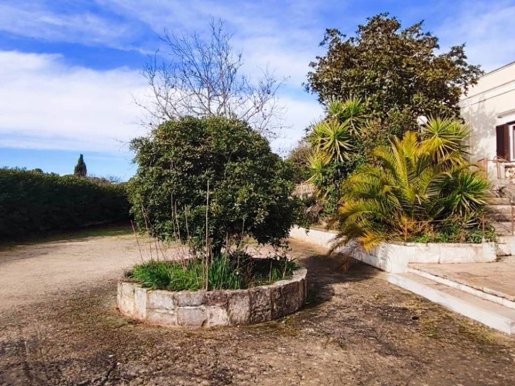 Villa a Martina franca in VIA MONTI DEL DUCA 14 - Foto 2