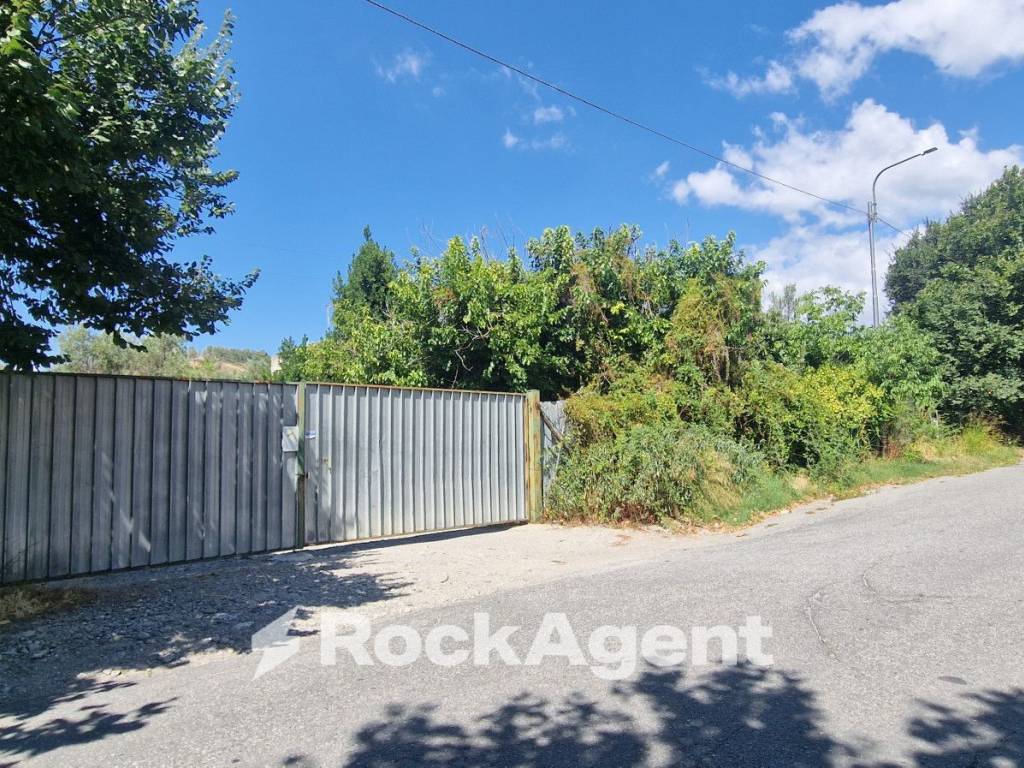 Terreno a Catanzaro in Via Conti di Loritello - Foto 4