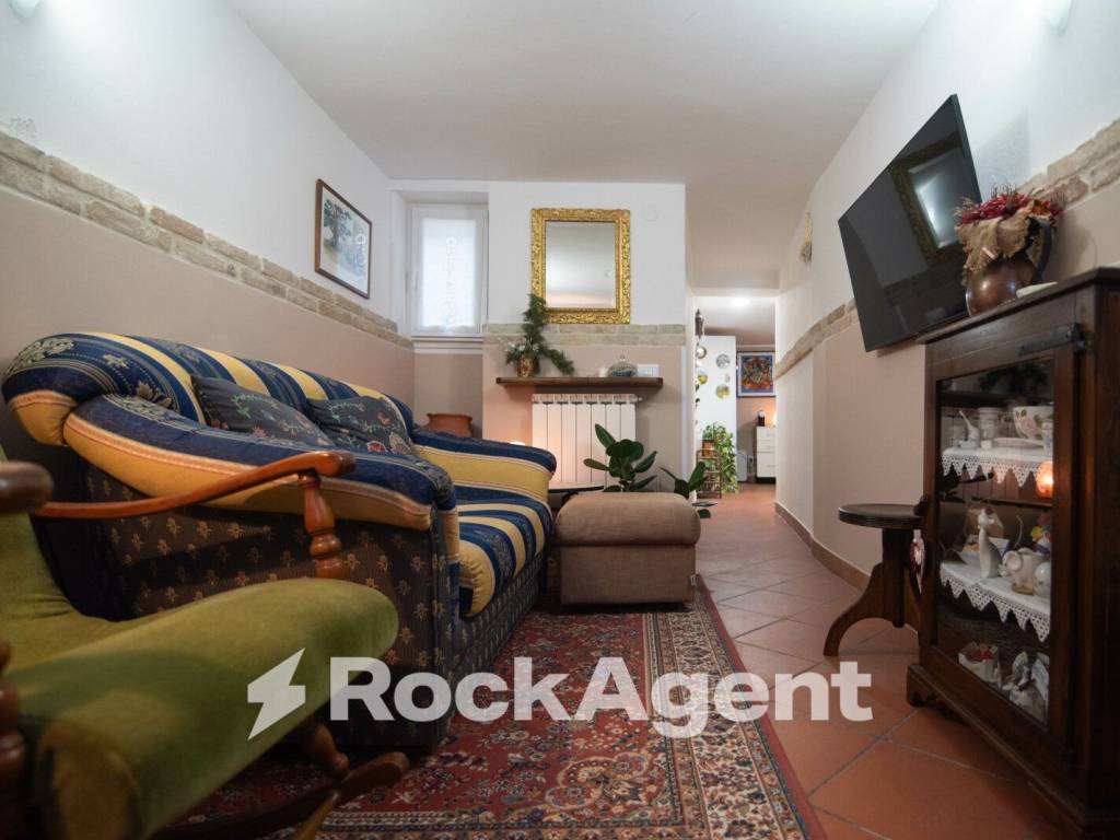 Villetta a schiera a Mondavio in Via Donato Bramante, 3 - Foto 4