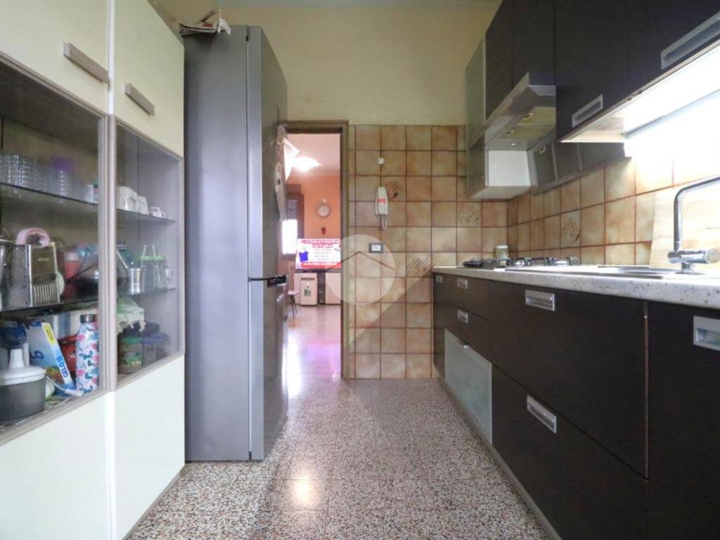 Appartamento a Roncoferraro in Via Cesare Battisti, 1 - Foto 4