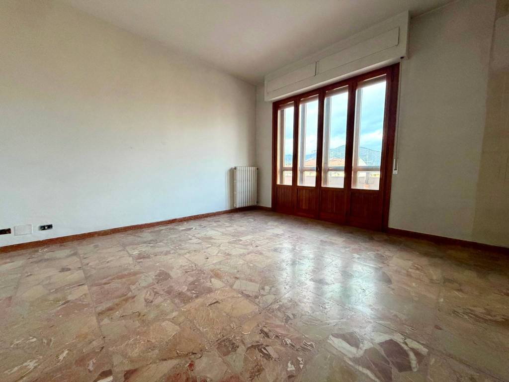 Appartamento a Prato in Via Podgora - Foto 3
