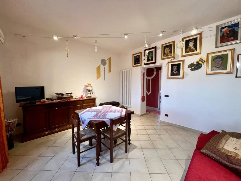 Appartamento a Lajatico in Via Giuseppe Garibaldi - Foto 4