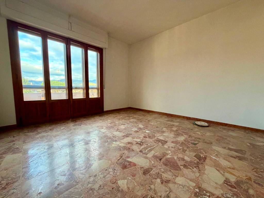 Appartamento a Prato in Via Podgora - Foto 3