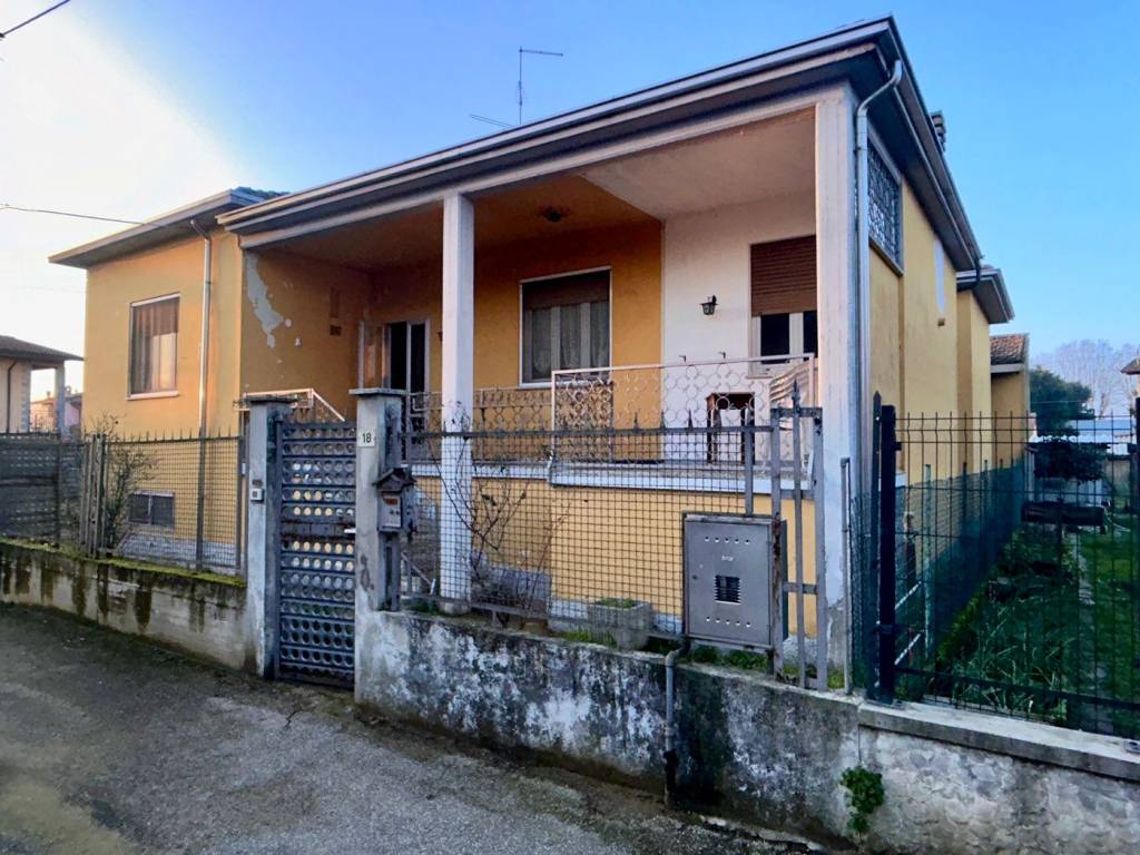 Villa a Dorno in primo maggio, 18 - Foto 3