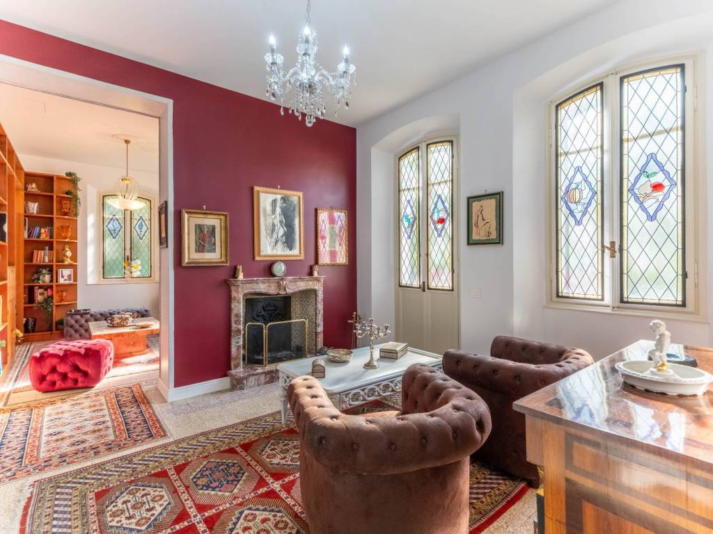 Villa a Castelletto sopra ticino in VIA CAMILLO BENSO CONTE DI CAVOUR, 40 - Foto 5