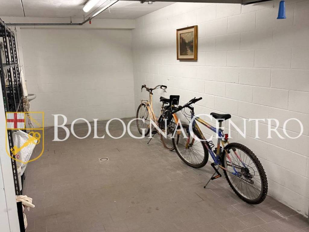 Box / garage a Bologna in Via Aurelio Saffi - Foto 3