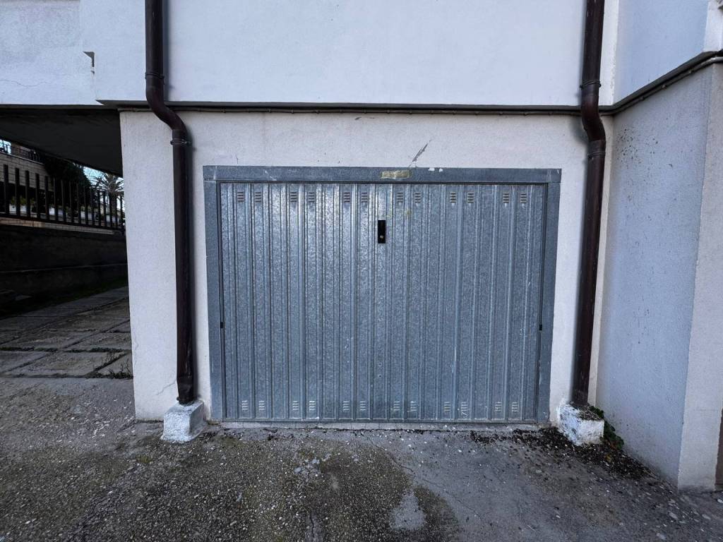 Box / garage a Francavilla al mare in Viale Alcione, 77 - Foto 3