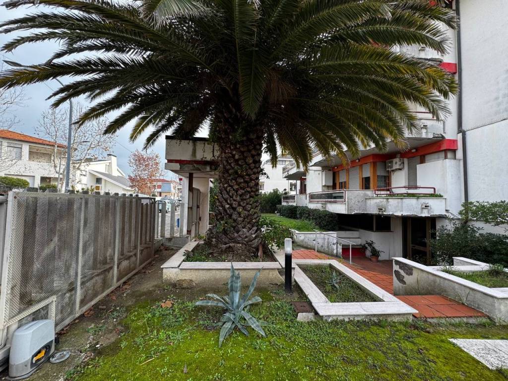 Box / garage a Francavilla al mare in Viale Alcione, 77 - Foto 4