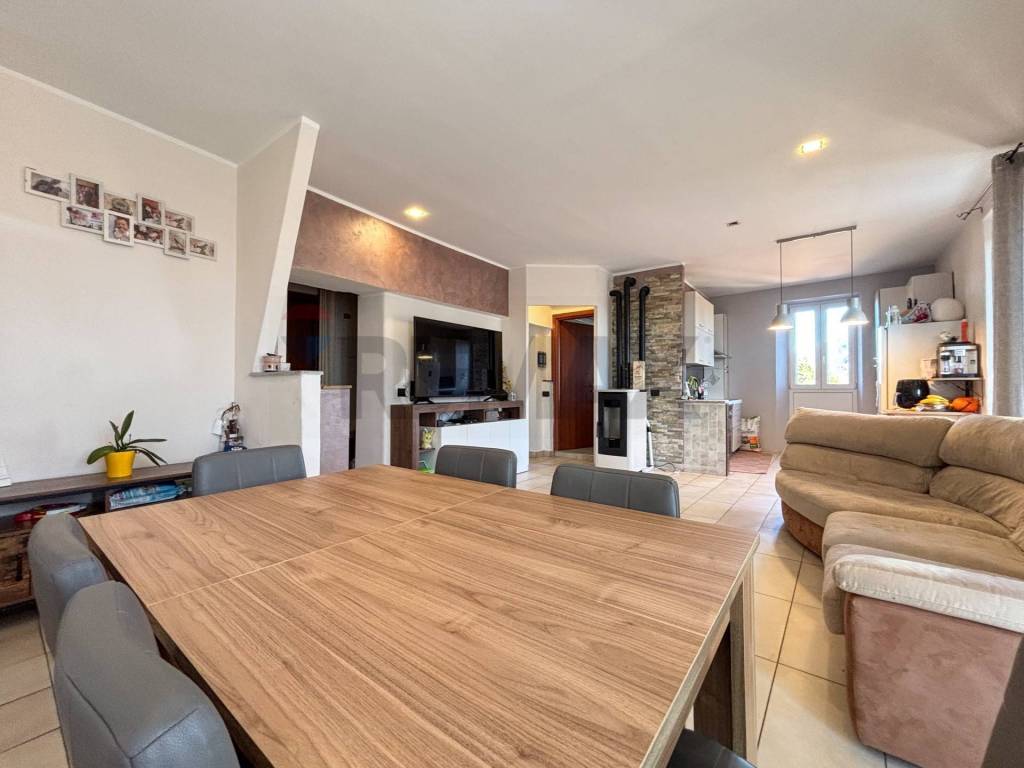 Appartamento a Arcisate in via G. Matteotti, 83 - Foto 2