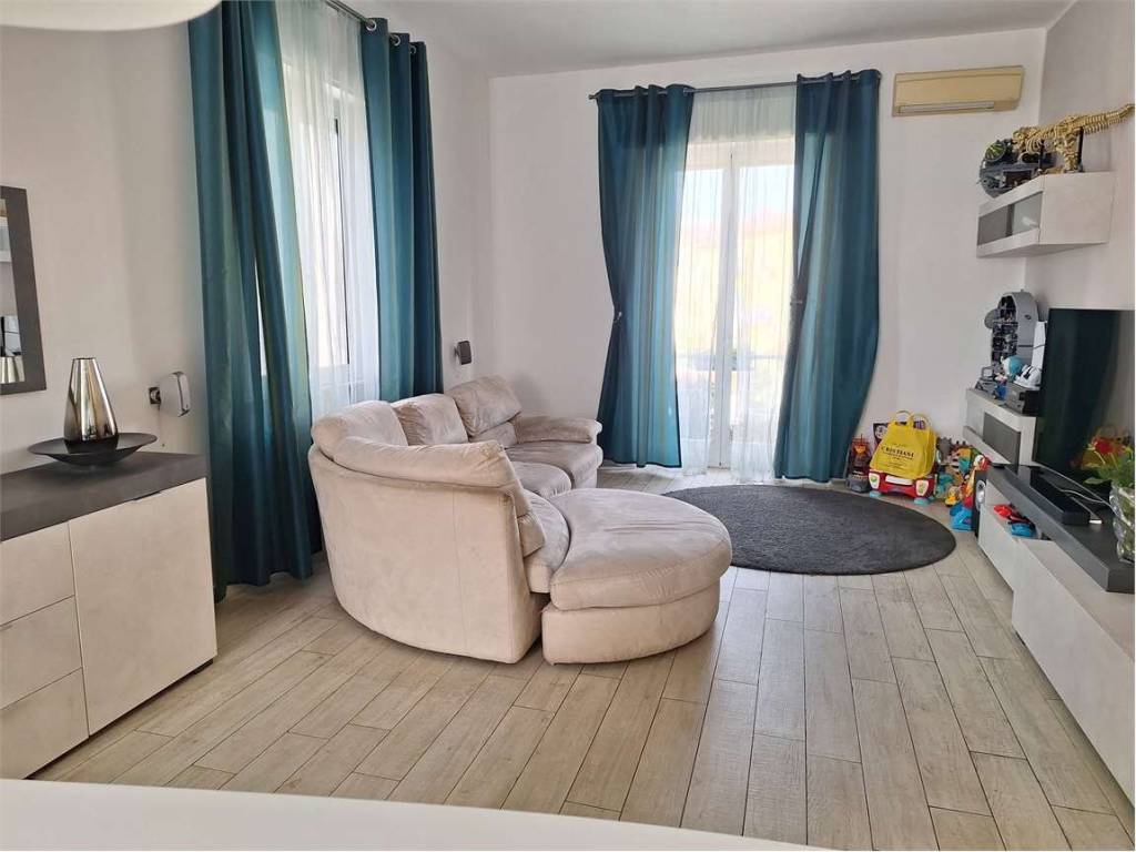 Appartamento a Livorno in via salvino Salvini, 1 - Foto 2