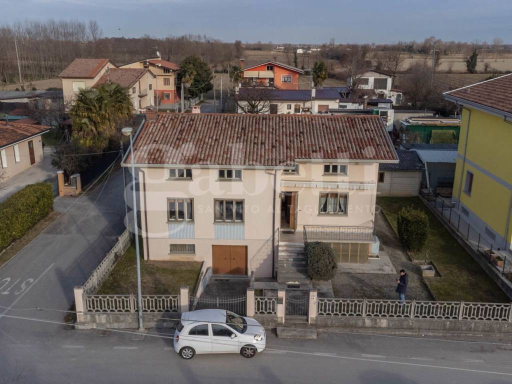 Villa a Cordovado in Via Dei Comunali, 33 - Foto 4