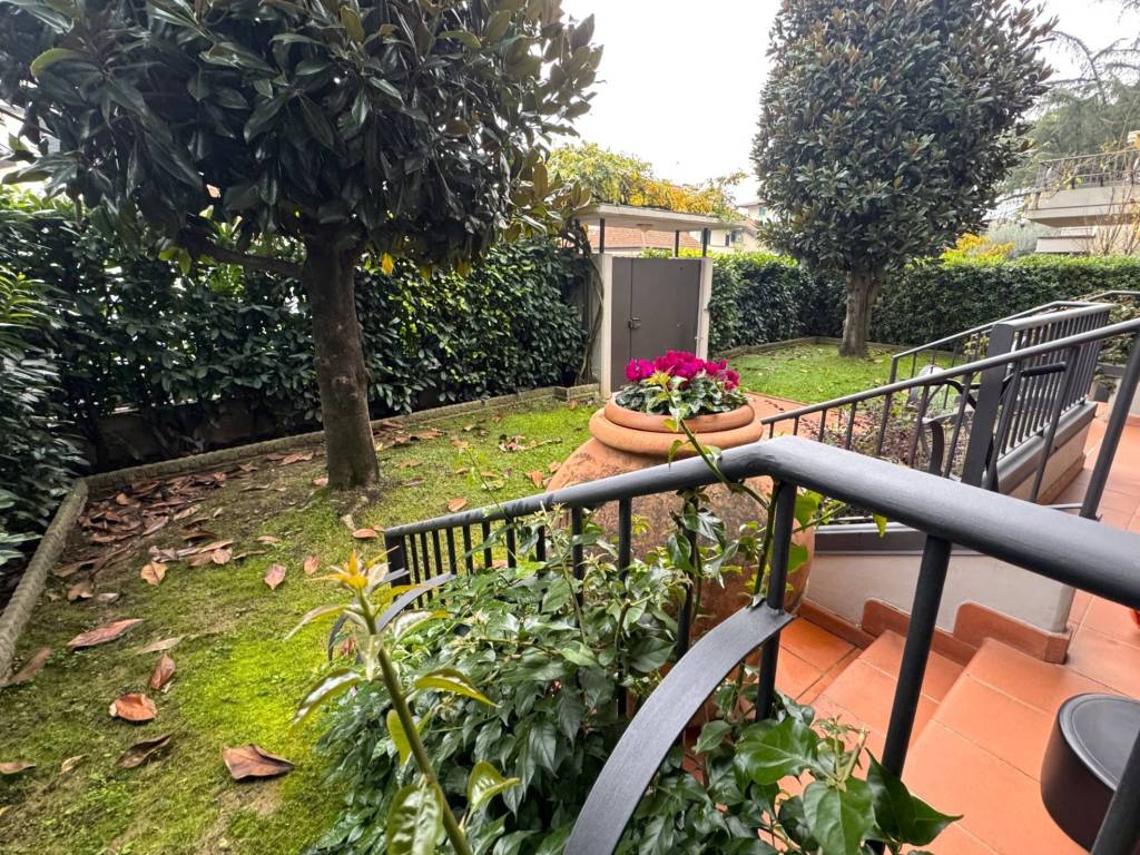 Villa a Prato in Via Ruggero Nuti - Foto 2