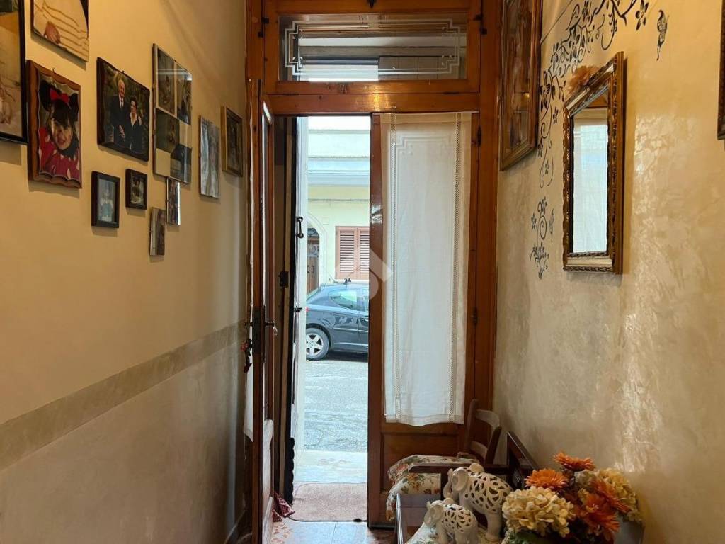 Casa indipendente a Oria in Via Michelangelo, 7 - Foto 2