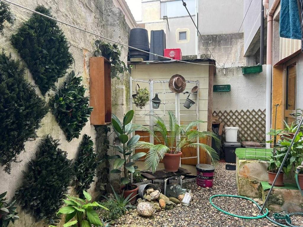 Casa indipendente a Oria in Via Michelangelo, 7 - Foto 5