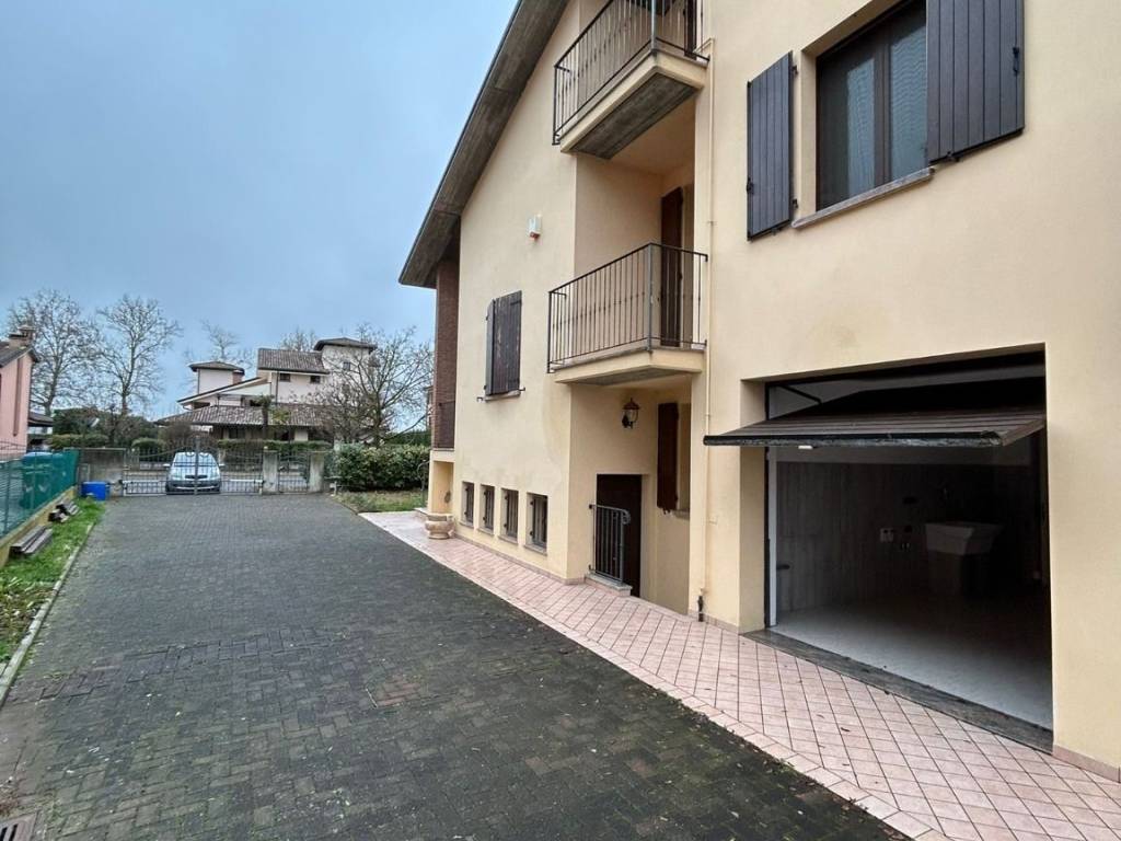 Villa a San felice sul panaro in Via Massimo d'Azeglio - Foto 5