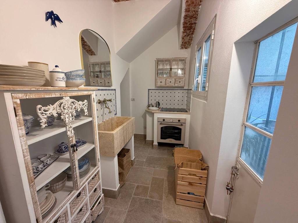 Appartamento a Spotorno in Via Giuseppe Garibaldi - Foto 2