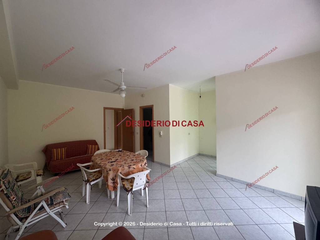 Appartamento a Gioiosa marea in Via Lazio, 10 - Foto 3