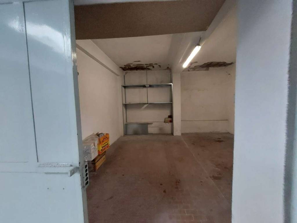 Box / garage a Grugliasco in via Quarto dei Mille 20 - Foto 4