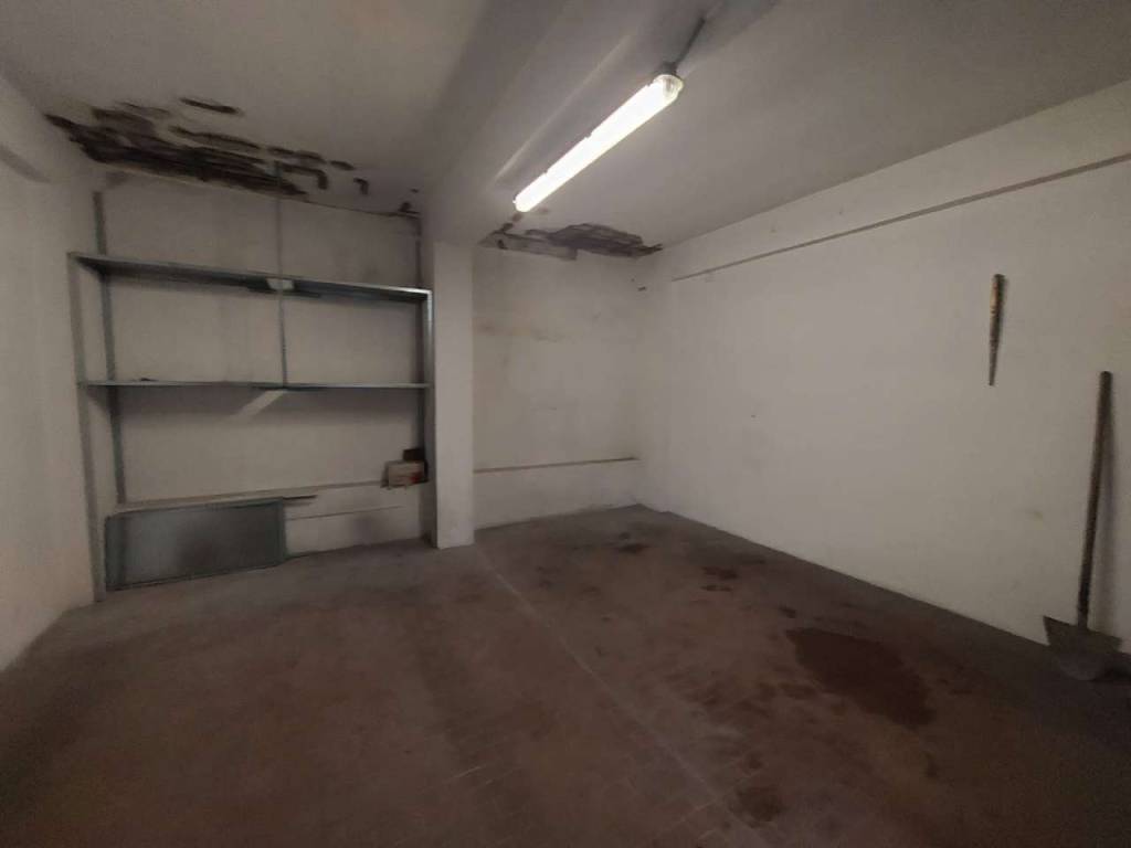 Box / garage a Grugliasco in via Quarto dei Mille 20 - Foto 5