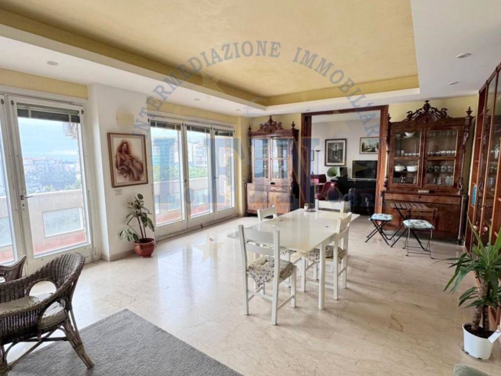 Appartamento a Catania in Piazza Nettuno - Foto 3