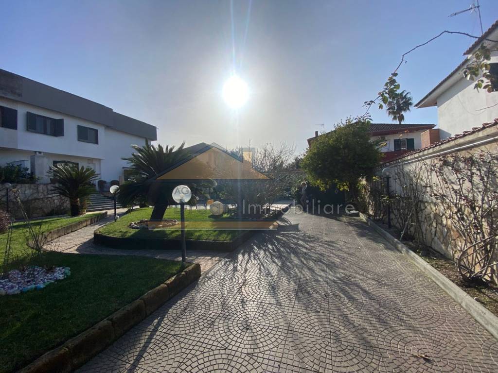 Villa a Giugliano in campania in Via Carrafiello - Foto 3