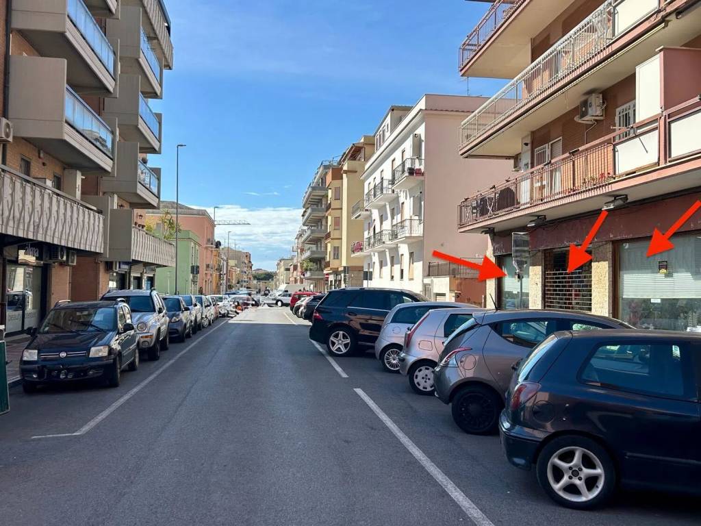 Box / garage a Civitavecchia in Via Bramante, 38 - Foto 4