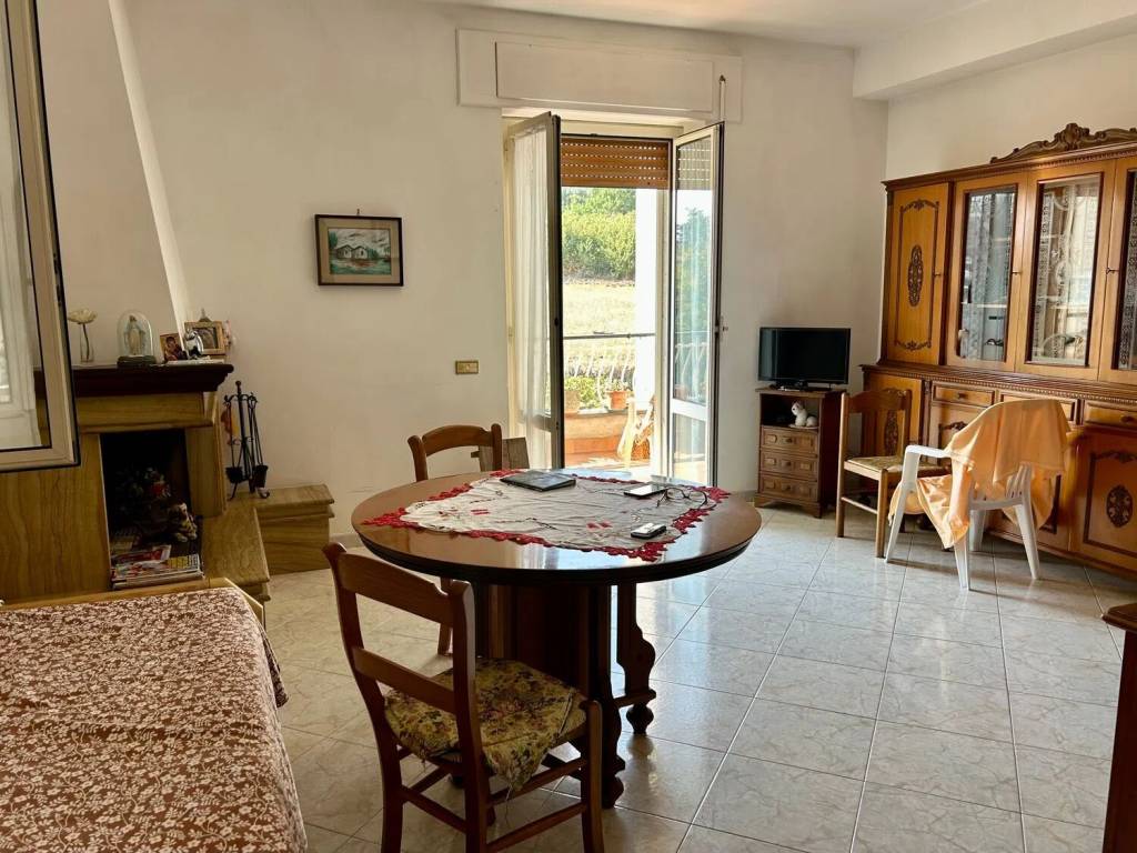Appartamento a Monte romano in Via Aldo Moro, 35 - Foto 5