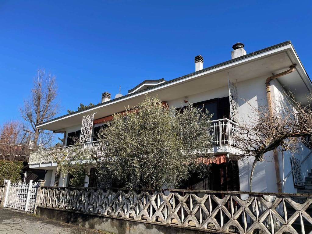 Villa a Piossasco in via Dei Ranuncoli 47 - Foto 2