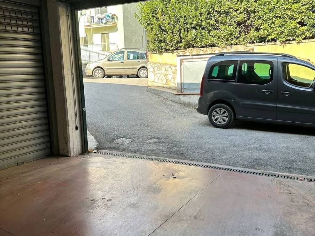 Box / garage a Cava de' tirreni in Corso Giuseppe Mazzini, 235 - Foto 4