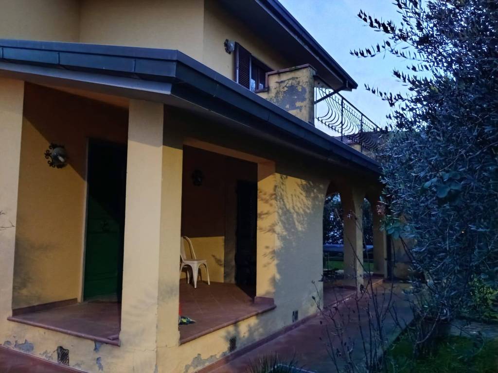 Villa a Uzzano - Foto 3