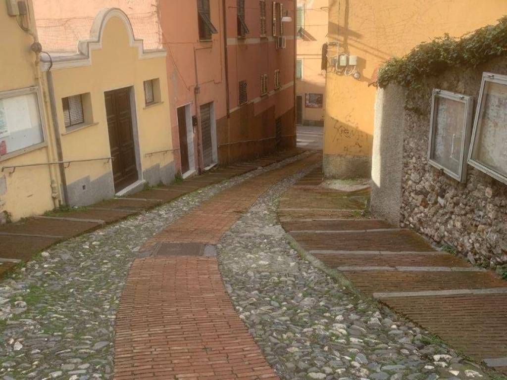 Box / garage a Genova in Via Chiesa di Rivarolo - Foto 4