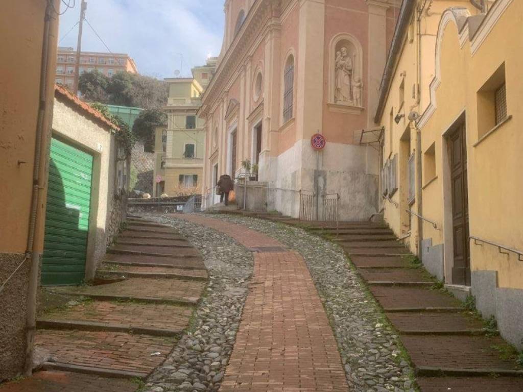 Box / garage a Genova in Via Chiesa di Rivarolo - Foto 5