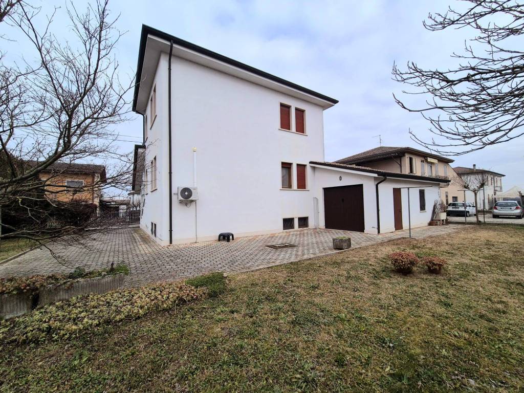 Villa a Legnago in Via Gioacchino Rossini - Foto 3